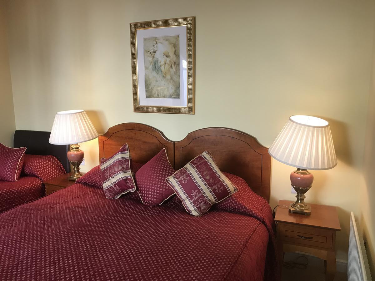 Bramble Lodge Бларни Екстериор снимка
